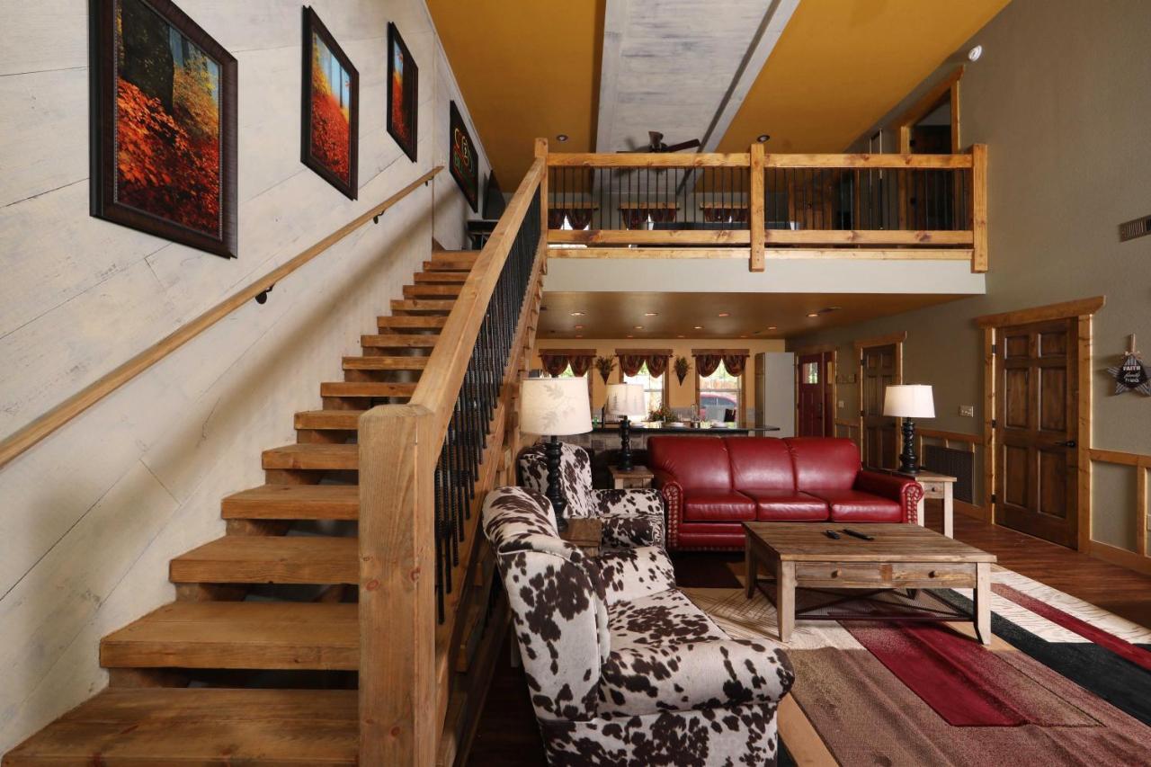 Above It All Cabin Gatlinburg Exterior photo