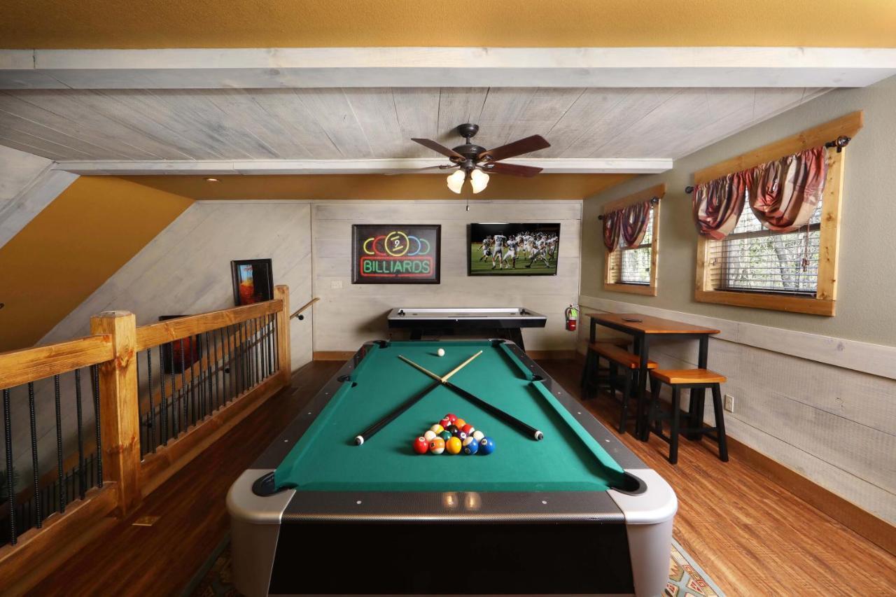 Above It All Cabin Gatlinburg Exterior photo